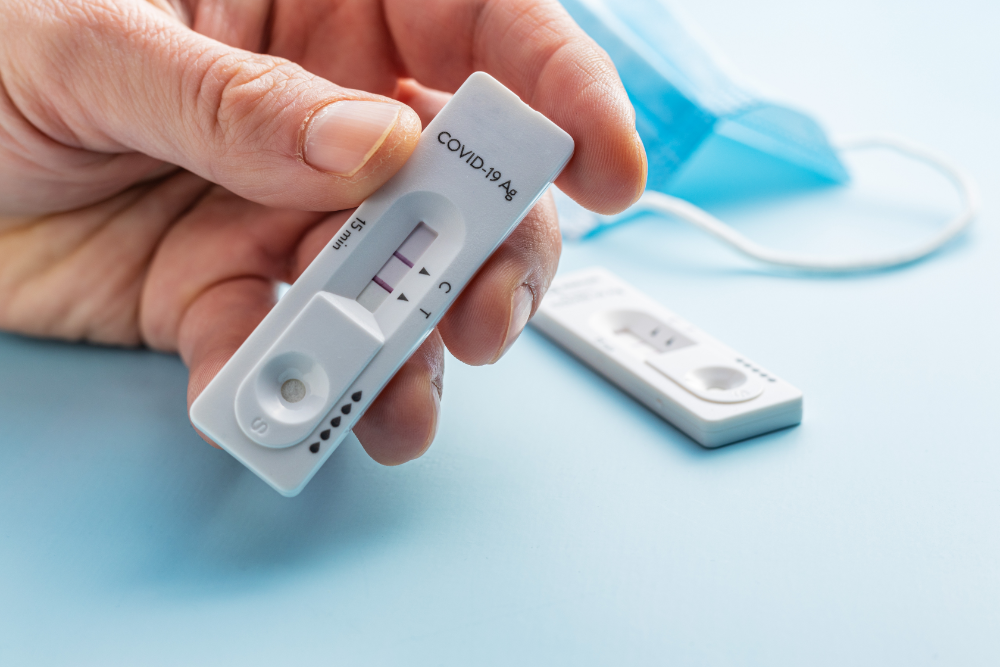 Test Rápido de Antigeno para Detección de Covid e Influenza
